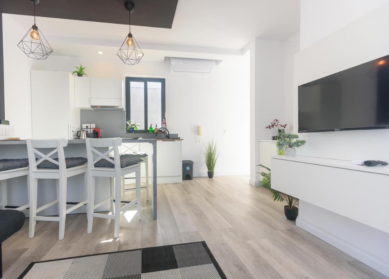Apartament Sarah'S Penthouse In Sliema Zewnętrze zdjęcie
